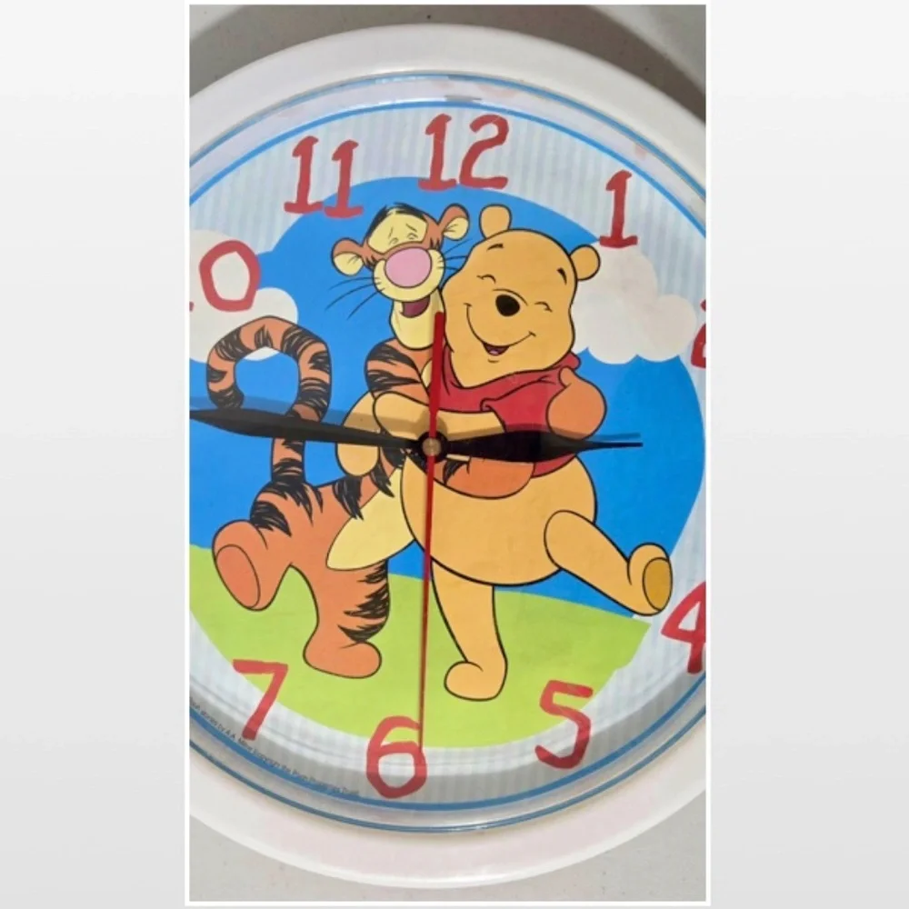 Vtg 90s Disney Wall Clock Winnie The Pooh & Tigger 10” Battery Analog Working